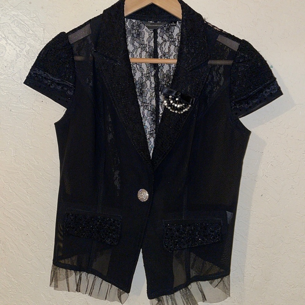 Vintage elegant lace mesh sleeve less blazer